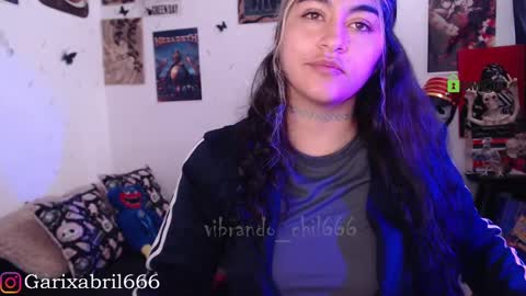 Snapshot of sweetdevil631 chatting on 01/05/25, 04:59 Abril online show from 01/05/25, 04:59