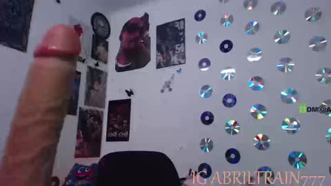 Snapshot of sweetdevil631 chatting on 09/09/25, 05:01 Abril online show from 09/09/25, 05:01