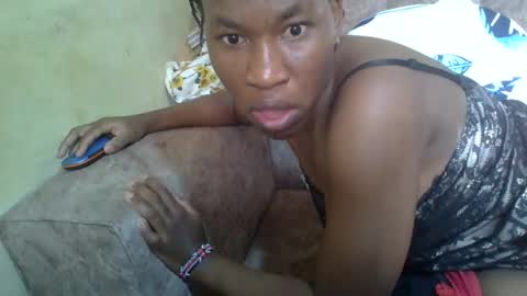 Snapshot of sweetdiva2012 chatting on 02/25/25, 04:57 sweetdiva2012 online show from 02/25/25, 04:57