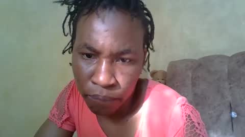 Snapshot of sweetdiva2012 chatting on 02/26/25, 05:31 sweetdiva2012 online show from 02/26/25, 05:31