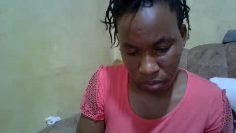 Snapshot of sweetdiva2012 chatting on 03/08/25, 11:05 sweetdiva2012 online show from 03/08/25, 11:05