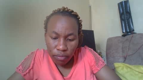 Snapshot of sweetdiva2012 chatting on 09/19/25, 05:53 sweetdiva2012 online show from 09/19/25, 05:53