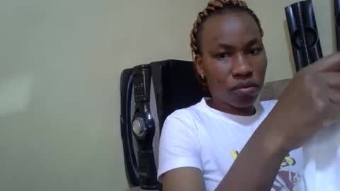 Snapshot of sweetdiva2012 chatting on 10/07/25, 05:48 sweetdiva2012 online show from 10/07/25, 05:48