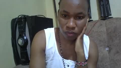 Snapshot of sweetdiva2012 chatting on 10/25/25, 04:31 sweetdiva2012 online show from 10/25/25, 04:31