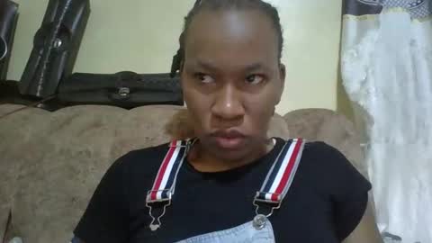 sweetdiva2012 online show from 11/23/25, 04:45