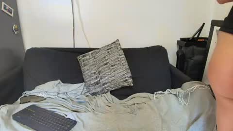 Snapshot of sweetdyzy chatting on 06/19/26, 05:23 Sweet Dyzy online show from 06/19/26, 05:23