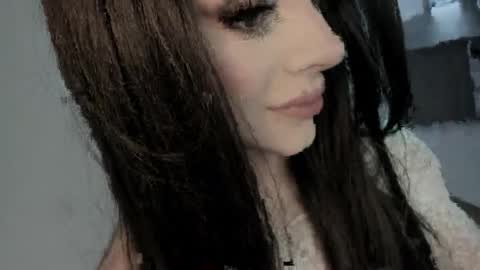 Bella online show from 03/19/26, 10:47