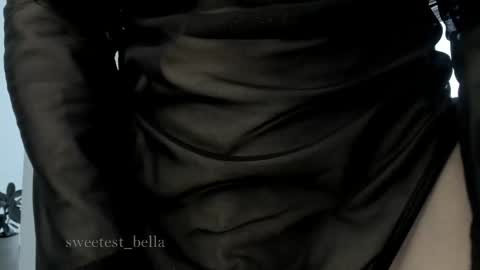Snapshot of sweetest_bella chatting on 04/24/26, 09:28 Bella online show from 04/24/26, 09:28