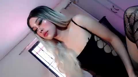 Snapshot of sweetest_bunny chatting on 06/09/26, 06:14 sweetest_bunny online show from 06/09/26, 06:14