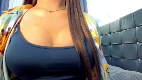 sweetest_one4 online show from 12/23/25, 06:44