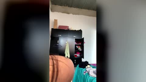 sweetest_sunflower online show from 05/12/26, 01:41