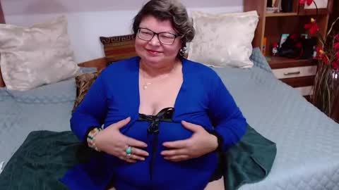 sweetestmilf4you online show from 12/19/24, 11:18