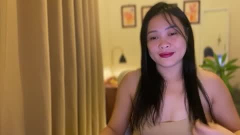 Snapshot of sweetestsmile_ chatting on 05/30/26, 12:57 Khaye online show from 05/30/26, 12:57