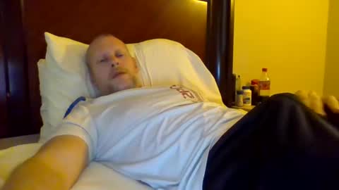 sweetg233 online show from 12/01/24, 06:08