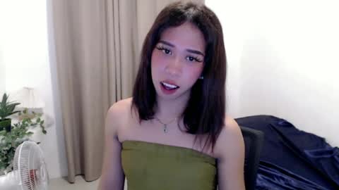 Snapshot of sweetgirl_acxx chatting on 06/21/26, 04:20 Just call me AC online show from 06/21/26, 04:20