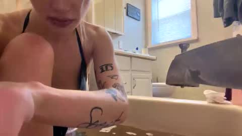 sweetgirlls online show from 01/13/26, 08:47