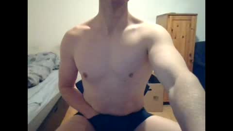 sweetguy8210 online show from 11/24/25, 06:40