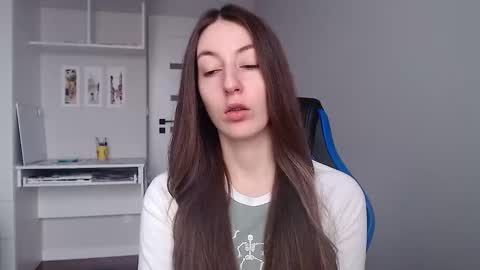 Emma  online show from 02/05/26, 09:25