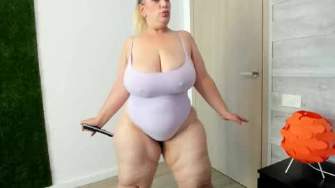 sweetheartmia online show from 09/25/25, 08:07