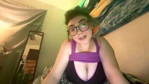 sweetheatannie online show from 12/15/24, 05:13