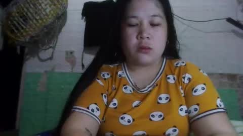 Snapshot of sweethot_asian chatting on 11/18/25, 05:45 sweethot_asian online show from 11/18/25, 05:45