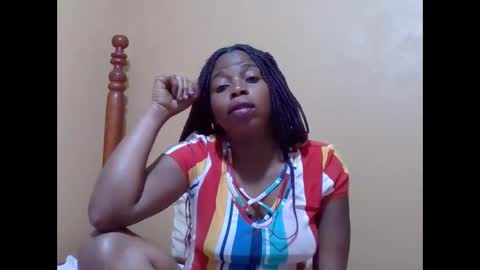 sweetib1 online show from 10/24/25, 05:04