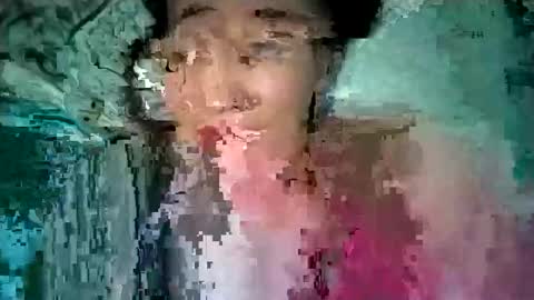 Snapshot of sweetie__annie chatting on 02/26/25, 02:48 Ana Mara  i cant Make noise My family is here  online show from 02/26/25, 02:48