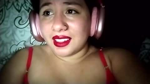 Snapshot of sweetie__annie chatting on 03/08/25, 03:50 Ana Mara  i cant Make noise My family is here  online show from 03/08/25, 03:50