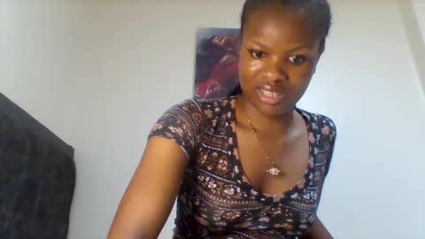 Snapshot of sweetie_lee chatting on 11/10/25, 01:48 sweetie lee online show from 11/10/25, 01:48