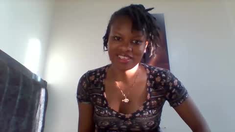 Snapshot of sweetie_lee chatting on 12/15/25, 04:28 sweetie lee online show from 12/15/25, 04:28