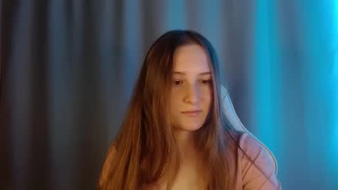 Annie online show from 10/29/25, 07:26