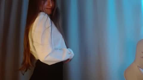 Annie online show from 02/27/26, 09:37