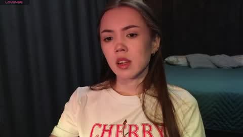 sweetieee_kira online show from 04/14/26, 03:12