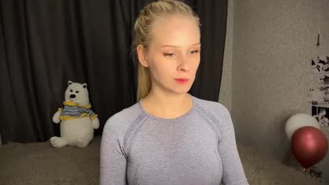 sweetie Lisa3 online show from 12/23/24, 02:50