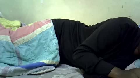 sweetielonglips online show from 12/17/25, 07:58