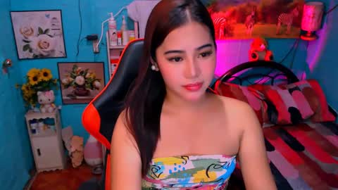 Nicole online show from 12/12/24, 05:04