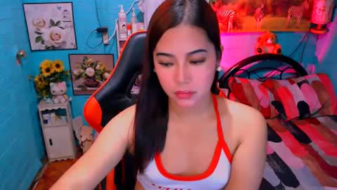 Nicole online show from 12/14/24, 12:01