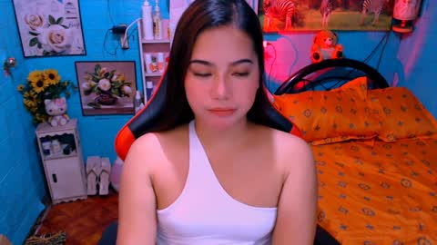 Nicole online show from 02/08/25, 06:01