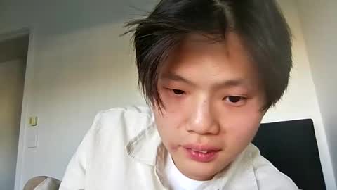 Snapshot of sweetiepuppy421 chatting on 05/31/26, 06:10 sweetiepuppy421 online show from 05/31/26, 06:10