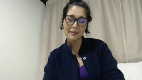 Snapshot of sweetjess01 chatting on 12/11/24, 04:39 SweetJess online show from 12/11/24, 04:39