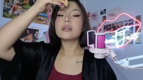 Snapshot of sweetjess01 chatting on 09/16/25, 03:07 SweetJess online show from 09/16/25, 03:07