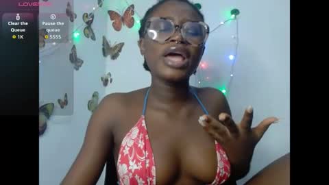 Snapshot of sweetjuicyclit chatting on 06/02/26, 10:56 zuri online show from 06/02/26, 10:56