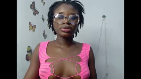 Snapshot of sweetjuicyclit chatting on 07/03/26, 11:33 zuri online show from 07/03/26, 11:33