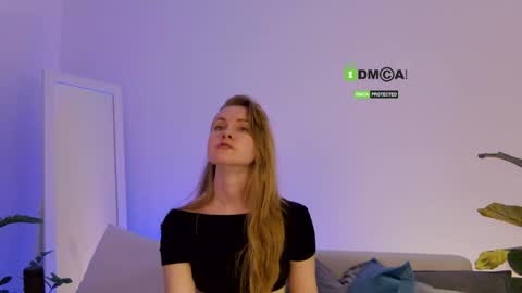 SweetKira1 online show from 04/19/26, 06:10