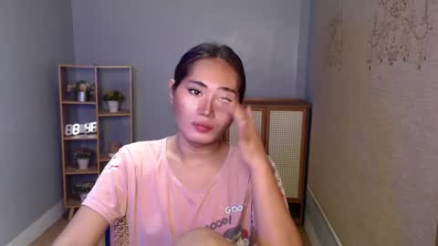   online show from 03/11/25, 02:43