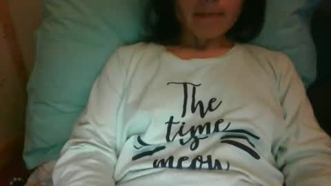 Snapshot of sweetlatinafit chatting on 11/17/25, 12:27 sweetlatinafit online show from 11/17/25, 12:27