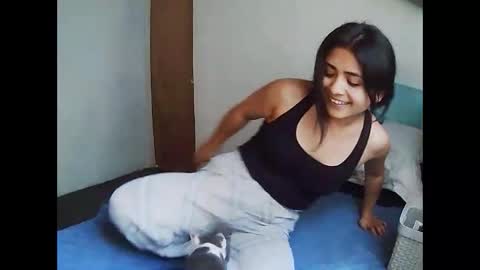 Snapshot of sweetlatinafit chatting on 02/05/26, 03:05 sweetlatinafit online show from 02/05/26, 03:05