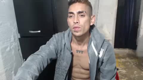 Snapshot of sweetlatinakim chatting on 06/08/26, 12:14 Camilo online show from 06/08/26, 12:14