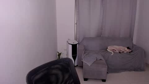 Snapshot of sweetlian_04 chatting on 02/26/25, 09:10 Lian online show from 02/26/25, 09:10