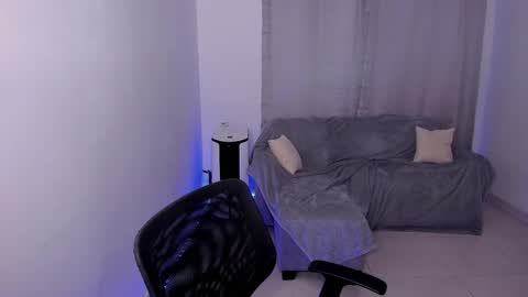 Snapshot of sweetlian_04 chatting on 03/07/25, 09:18 Lian online show from 03/07/25, 09:18